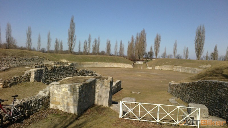 Petronell-Carnuntum2.jpg
