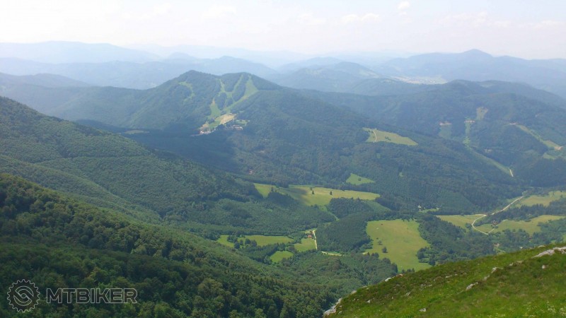 Pohľad z Kľaku na Fačkovské sedlo. / DSC_1078.jpg DSC_1078.jpg