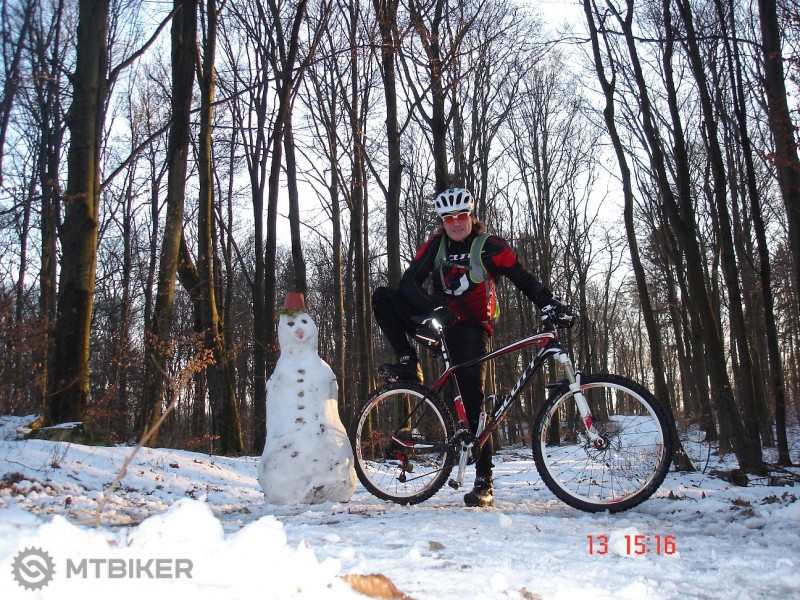 Ramon1 a ten , ktorému to dnes "nevydalo"... / Ramon1 a biker čo to dnes nedal....jpg Ramon1 a biker čo to dnes nedal....jpg
