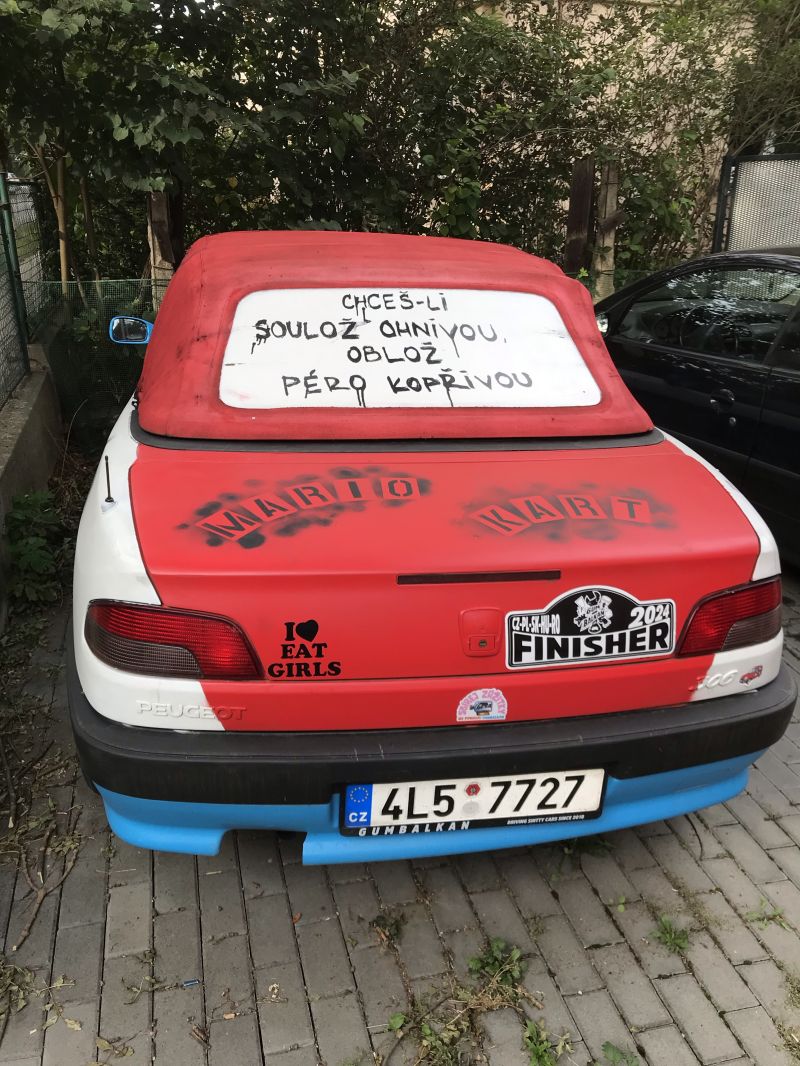neaLFAf.jpeg