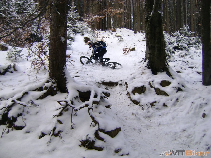 dh snow 3.JPG